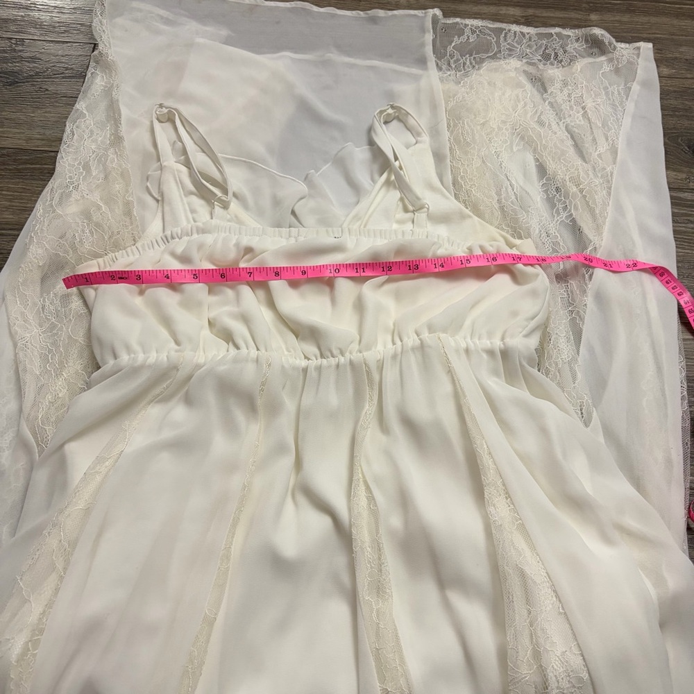 Torrid Chiffon & Lace Panel Romantic Maxi Dress 1X (Ivory/White) Size 1X (1) - Picture 8 of 8